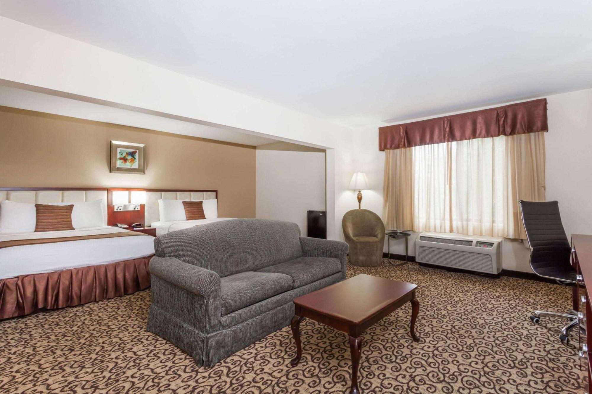 Baymont By Wyndham Columbia Fort Jackson Ngoại thất bức ảnh