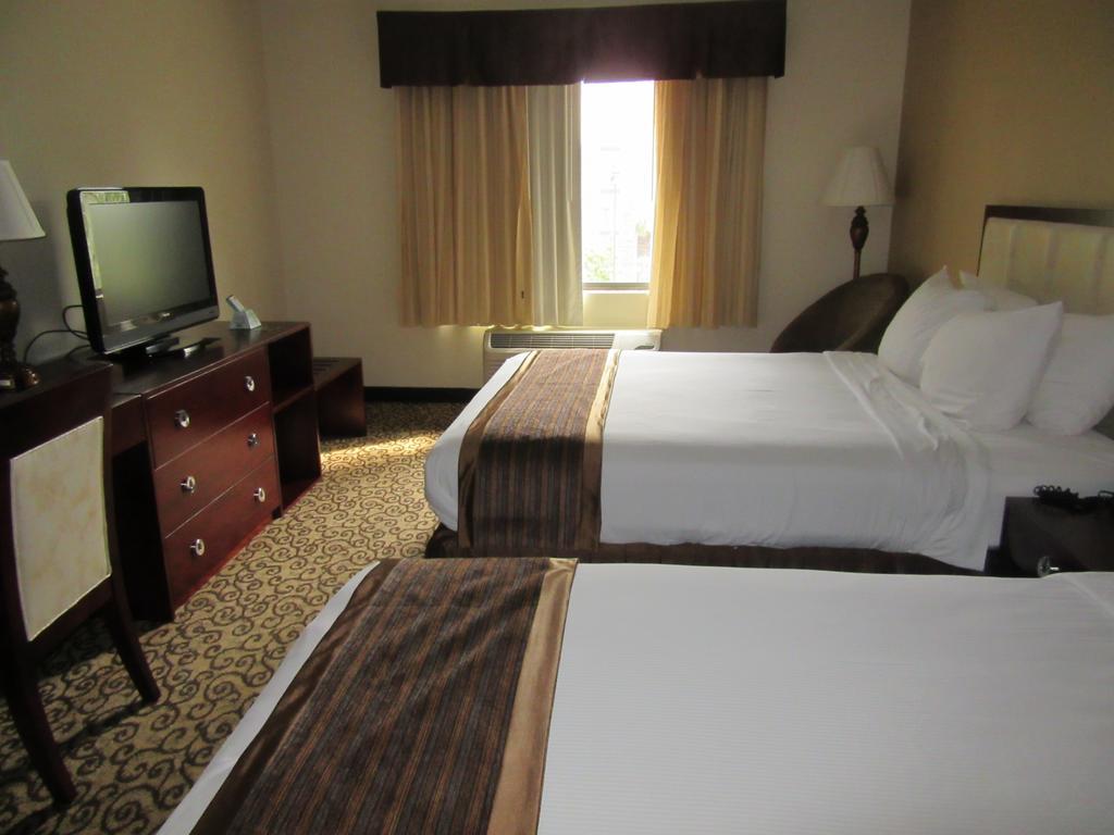 Baymont By Wyndham Columbia Fort Jackson Ngoại thất bức ảnh